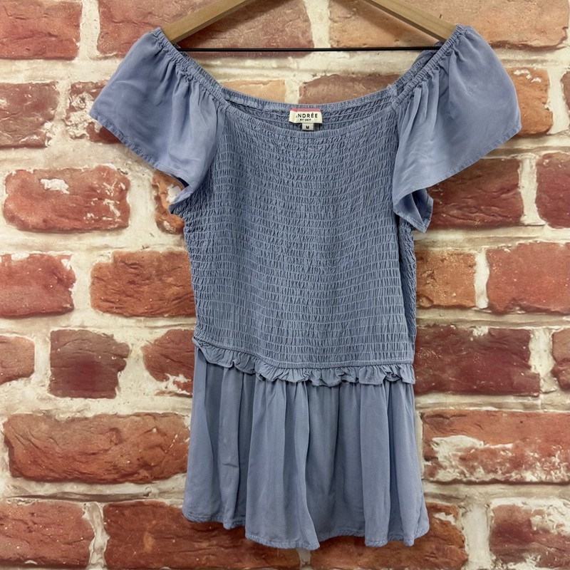 Andree By Unit Top Shirt Womens Medium Blue Ruffle Waist Casual Smocked Popover