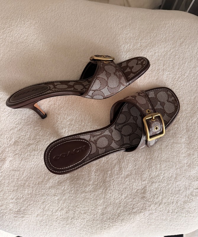 coach kitten heels size 8 new