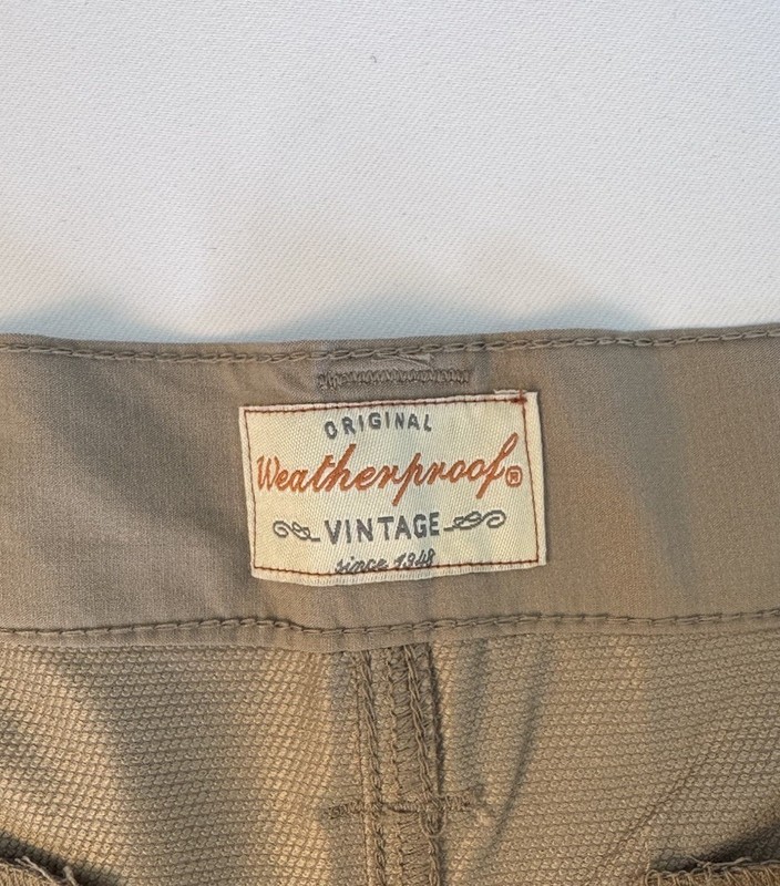 Weatherproof Vintage Tech Shorts Mens 38 Tan Stretch UPF 50 Zip Pocket NWT gallery