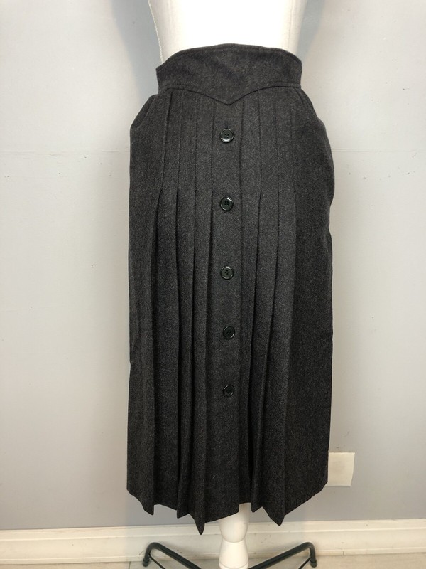 Valentino Boutique charcoal gray Wool Skirt SZ 4 button down