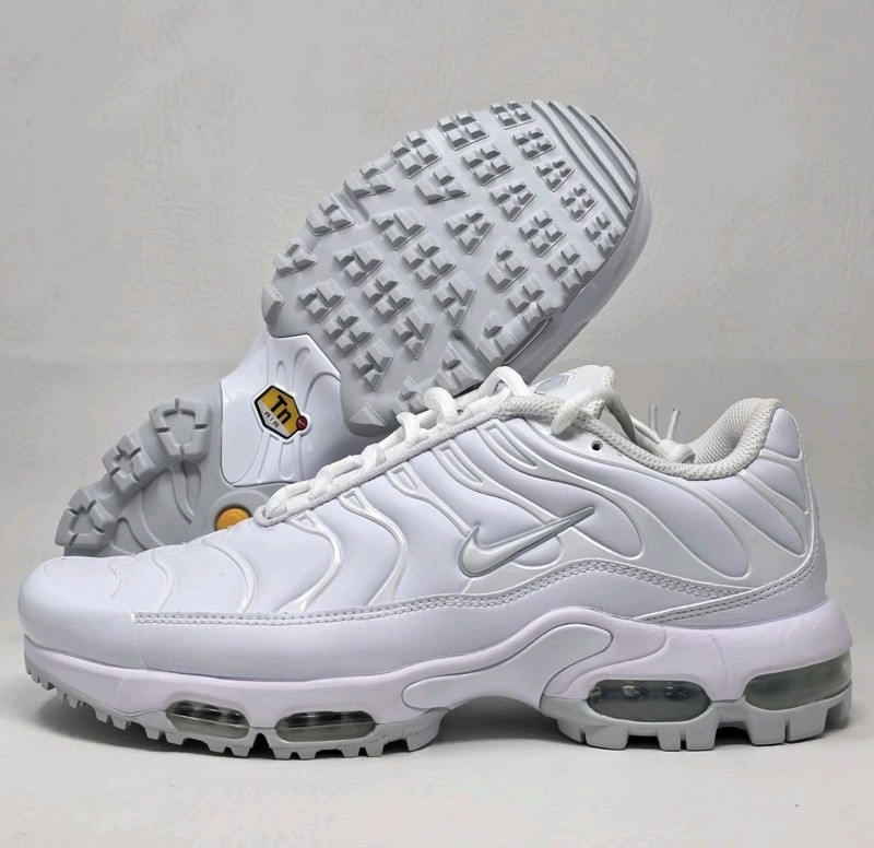 Nike Air Max Plus Golf White Pure Platinum Gold FZ4150 100 Men’s Size 9 New