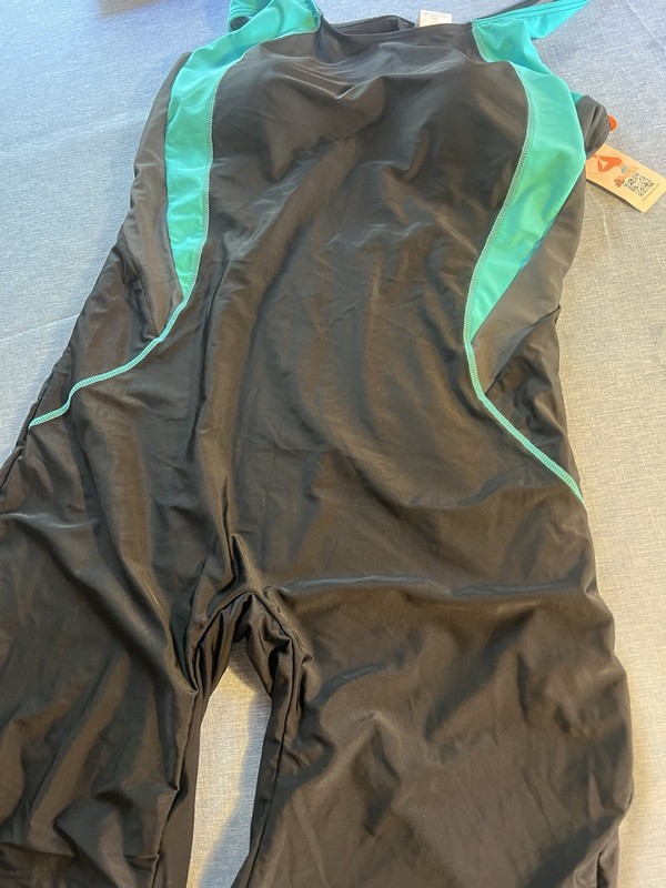 ATTRACO Boyleg 1 Piece Swimsuit, Women 2-3XL 18 Black /Green Athletic NWT SPF 50