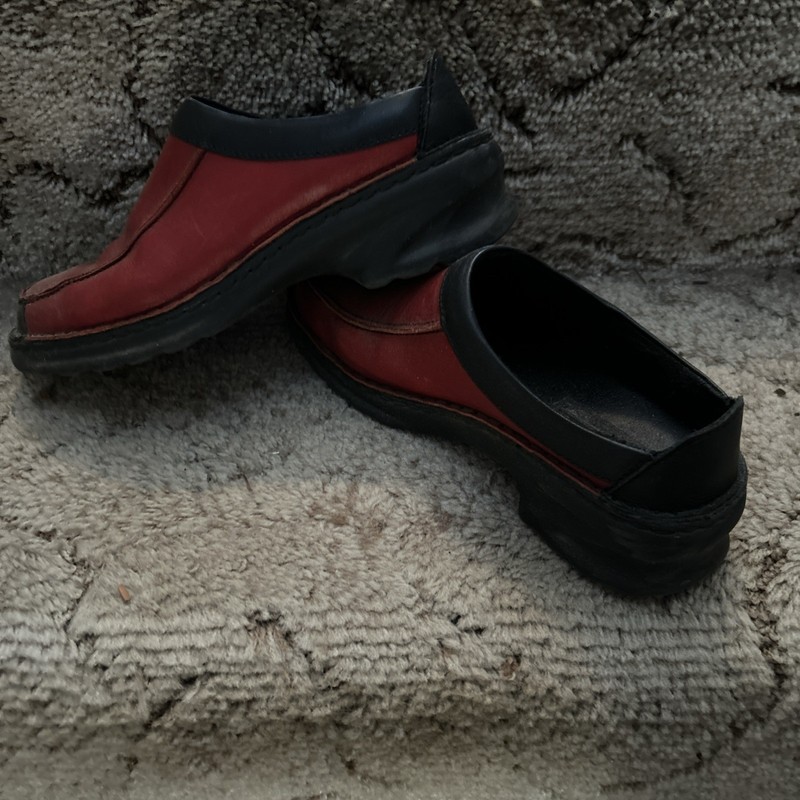 Josef Seibel Red Black moc toe Leather Clogs Mules 7.5 / 38 cosplay emo goth gallery