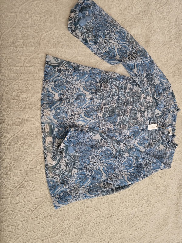 NWT Semishear Blouse Parisian Paisley Blue&white Sz S/M Artsy Romantic Boho gallery
