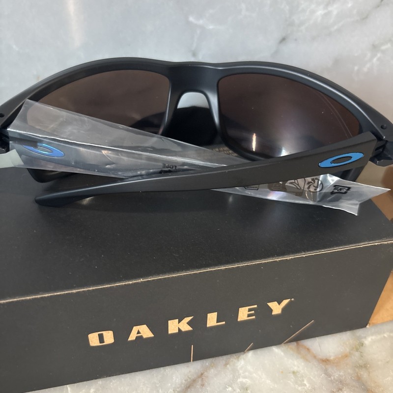 Oakley Gibston 9449-1660 Sunglasses Matte Black Prizm Deep Water Polar gallery