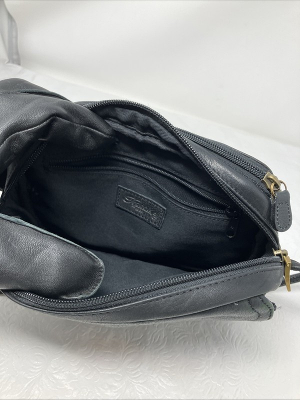 Fossil Leather Crossbody Purse With Built In Card ID Wallet Pockets Black gallery
