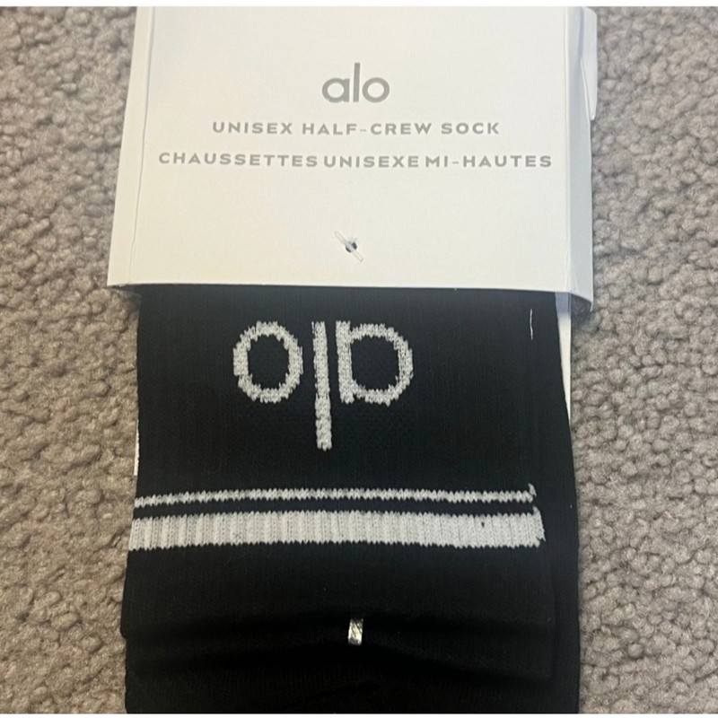 ALO Yoga Black and White Half-Crew Socks Unisex 2 Pair Size S gallery
