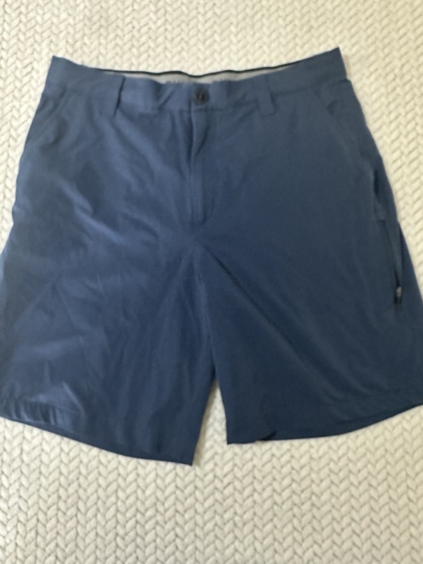 Men’s Orvis Tech Shorts Size 34 Navy Blue Zipper Pockets Bermuda Length