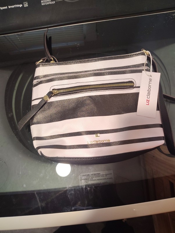 liz claiborne purse Black And White