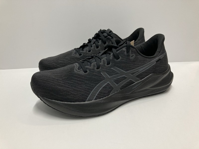 ASICS Versablast 4 Men’s Size 10.5 Black Carrier Grey • And +FREE ASICS T-Shirt
