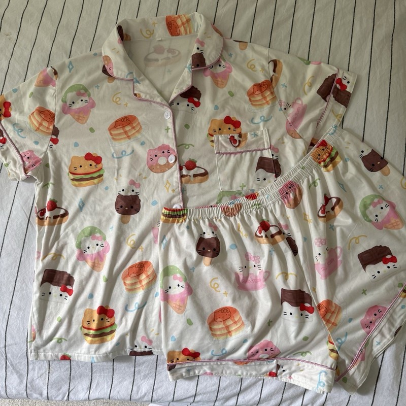 HELLO KITTY SANRIO STYLE PYJAMAS PJS SHORTS SLEEPWEAR TWO PIECE DONUT XL LOOK