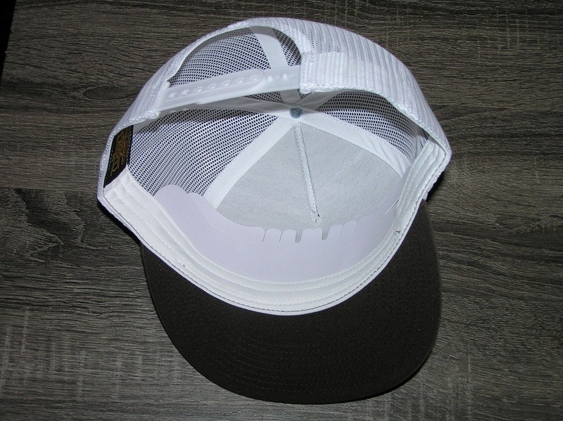 UPS Shipping Patch on Trucker Hat Yupoong Classic 6006 Snapback Brown/White gallery