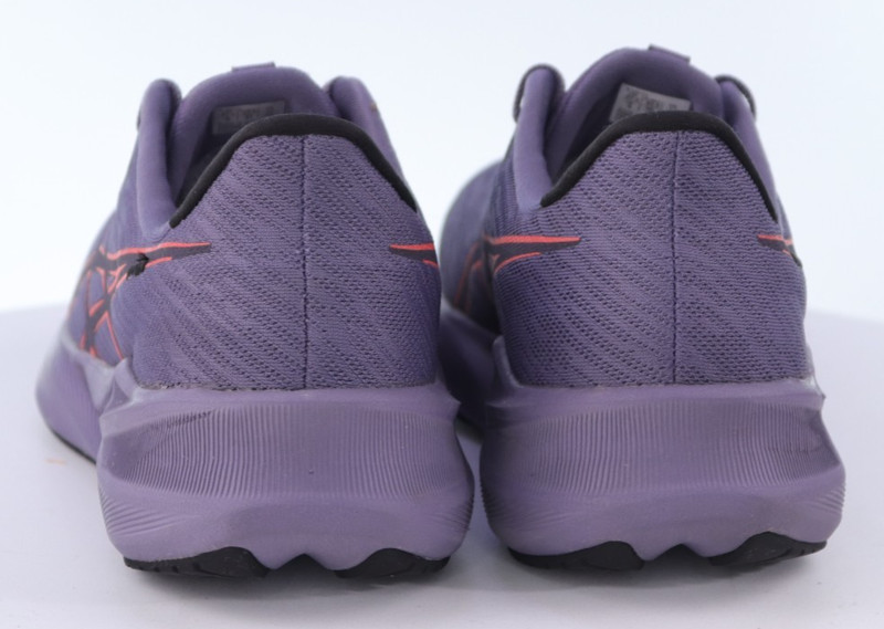 Asics Versablast 4 $160 Women's Running Shoes Size 11 Greyish Purple EUC gallery