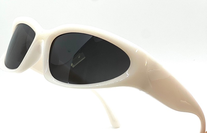 Trendy Women Sunglasses Outdoor Beach Shades Black White Blue Gray Red Silver gallery