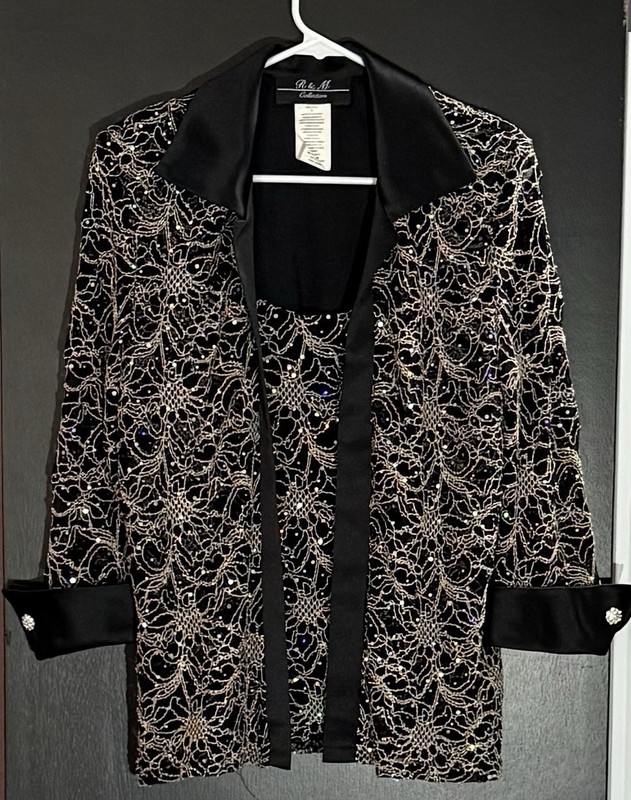 R & M Collection Women’s Black/Gold Sequin Floral Open Front Lined Blazer 8