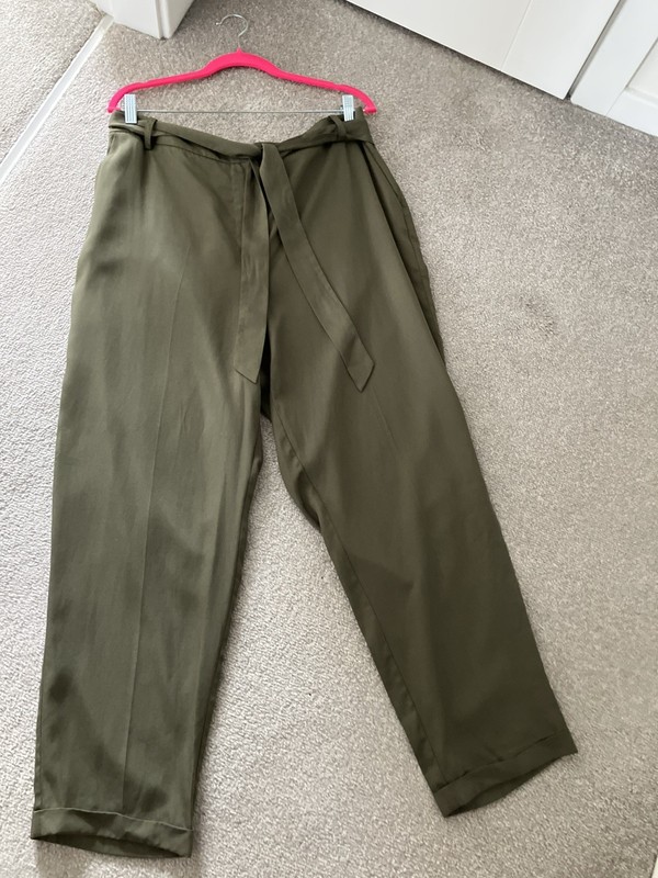 Jaeger Size 16 Khaki Green High Waist Tapered Trousers Ankle Length 27.5 in gallery