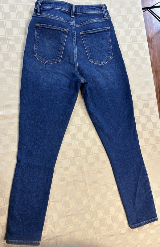 Abercrombie | W0/25 Regular | Dark Blue | The Super Skinny Ankle High Rise gallery