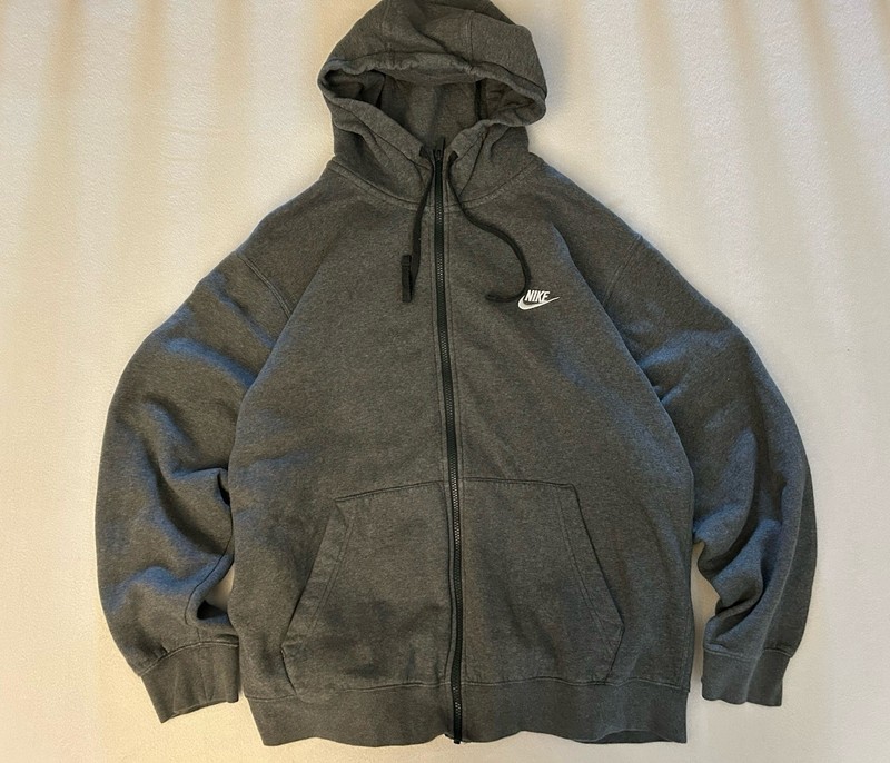 Nike Men’s Gray Full Zip Fleece Hoodie 2XL Regular Logo Pockets Long Sleeve