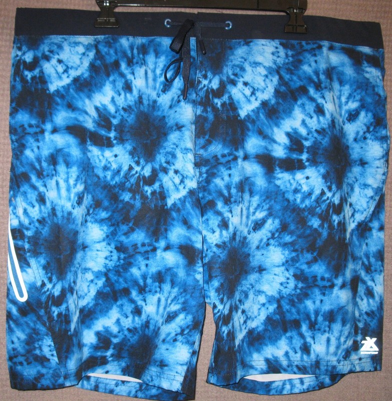ZeroXposur mesh lined polyester/spandex boardshorts w/ 3 pockets men’s size XL