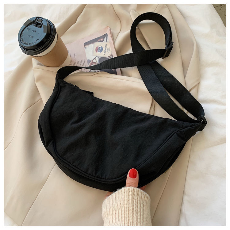Crossbody Bag Nylon Crescent Bag Lightweight Small Hobo Dumpling Bag Casual Bag