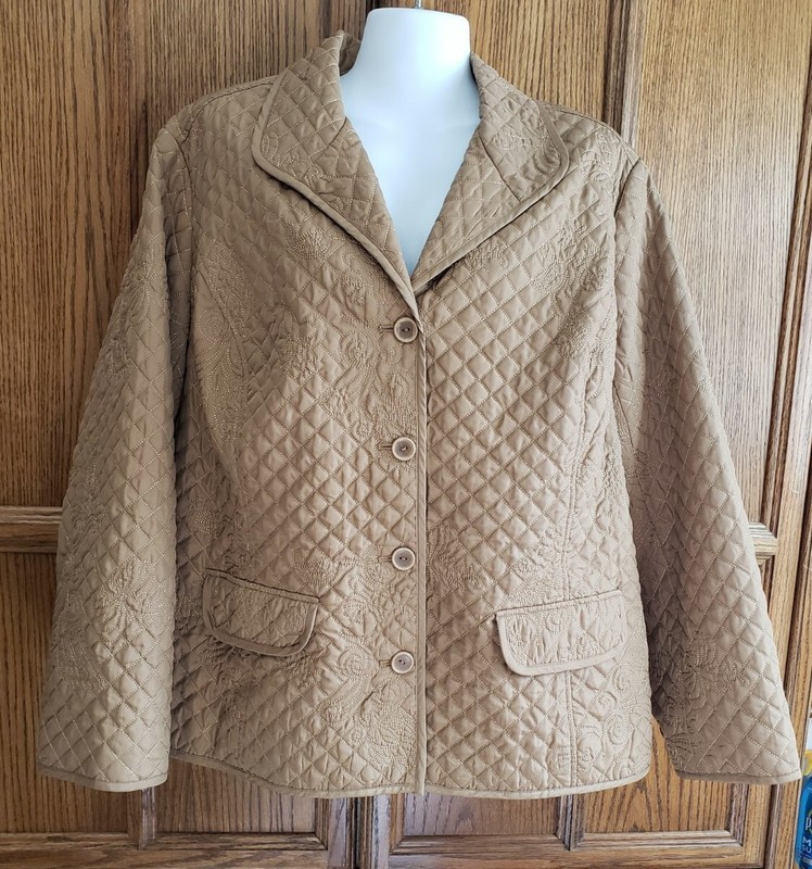 Covington Woman Light Brown Quilted Embroidered Floral Jacket Button Fron 16-18W