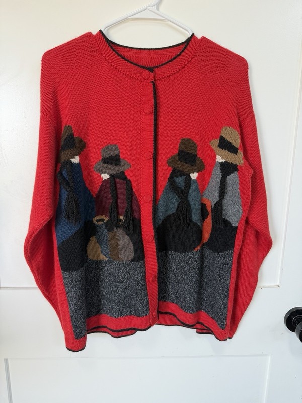 Vintage Peruvian Sweater Sz Medium Sitting Ladies Yarn Hair Art