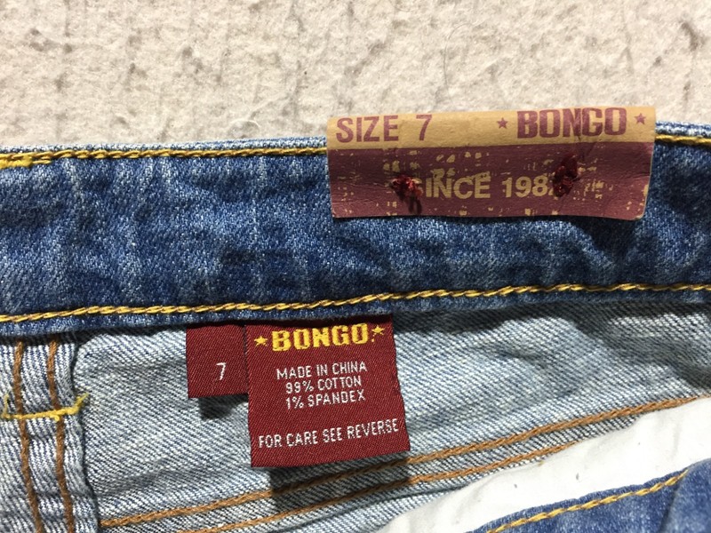 NEW Bongo Jeans Womens 7 Flared Legs Med. Wash Zip Up Butterfly Embroidered gallery