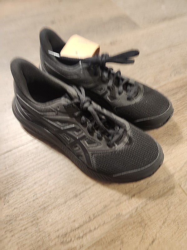 ASICS Jolt 4 Shoes Womens Size 6.5 Black 1012B421 001 gallery