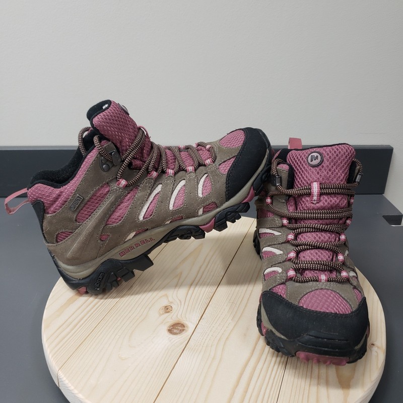 Womens Merrell Moab Waterproof Mid Hiking Shoes Size 7 Boulder/Blush J24454