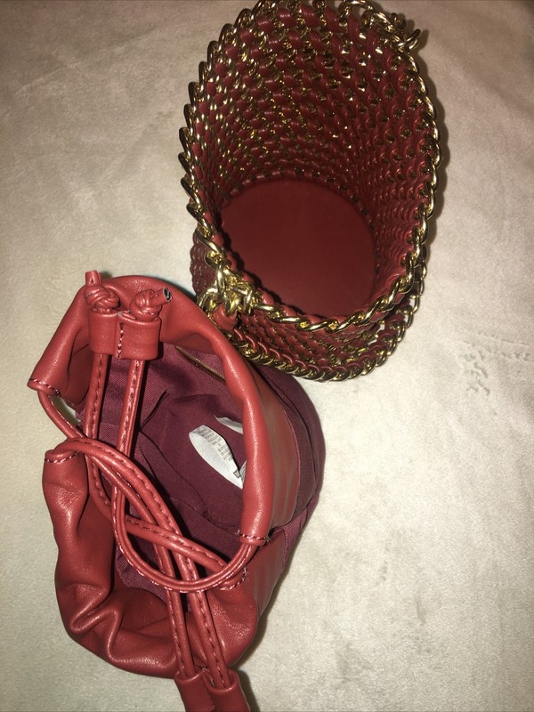 Street Level Drawstring Bucket Bag burgundy GOLD Chain Weaved New gallery