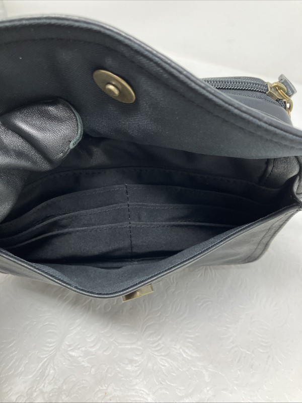 Fossil Leather Crossbody Purse With Built In Card ID Wallet Pockets Black gallery