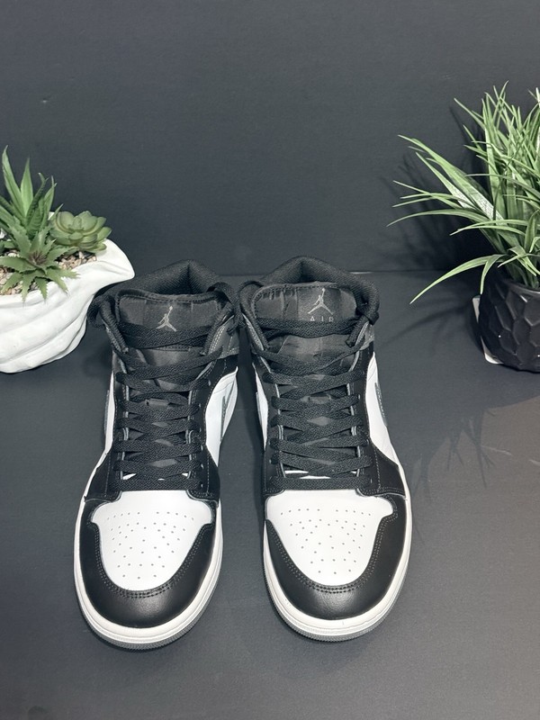 Jordan Air Jordan 1 Mid Iron Grey Black White DQ8426-001 Leather Men’s Sneaker