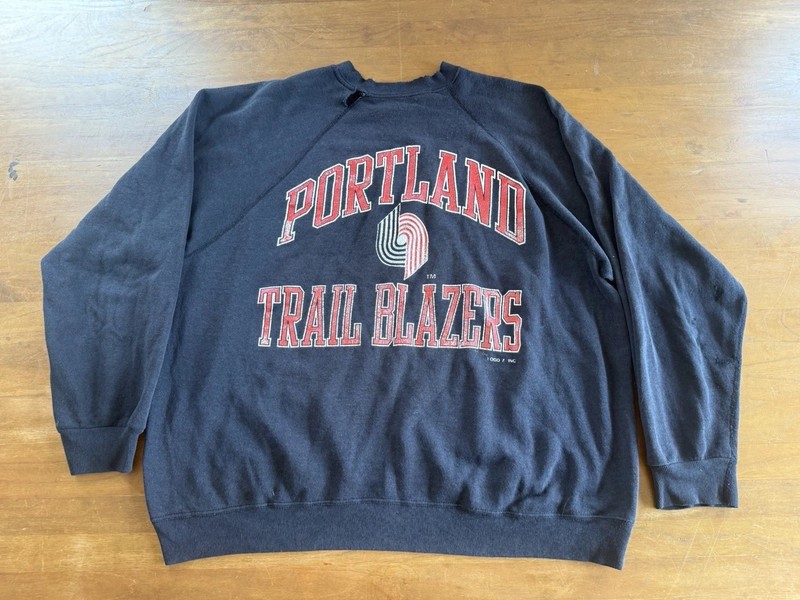 Portland Trailblazers 80s 90s Vintage Distressed Basketball Sweatshirt Mens XL
