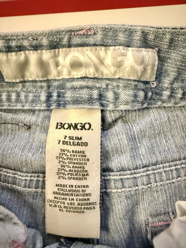 Y2K BONGO Girls Denim Capri Pants Size 7 with Embroidered Flowers gallery