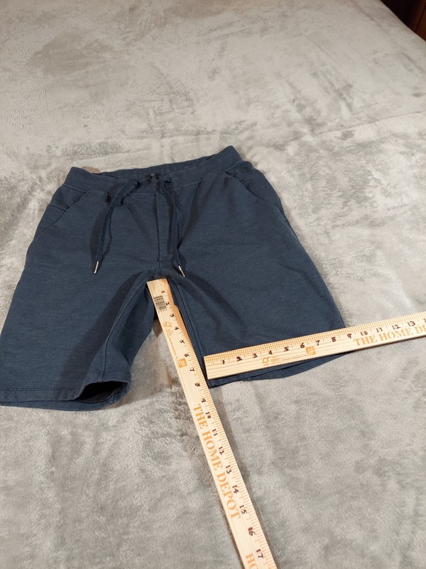 Lululemon Shorts Mens Medium T.H.E Short Soft Athleisure Activewear Performace gallery
