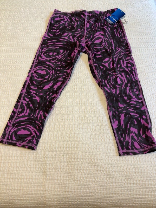 Champion Authentic Women’s Medium Capri Leggings Purple Black Print NWT Workout
