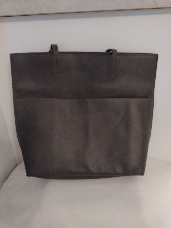 Street Level Large Faux Leather Tote Bag And Matching Envelope Clutch w/Tassel gallery