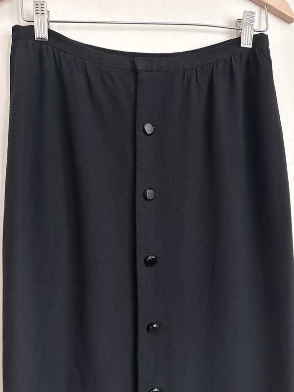 VALENTINO BOUTIQUE Vintage 80's Black Italian Button-Up Midi Skirt gallery