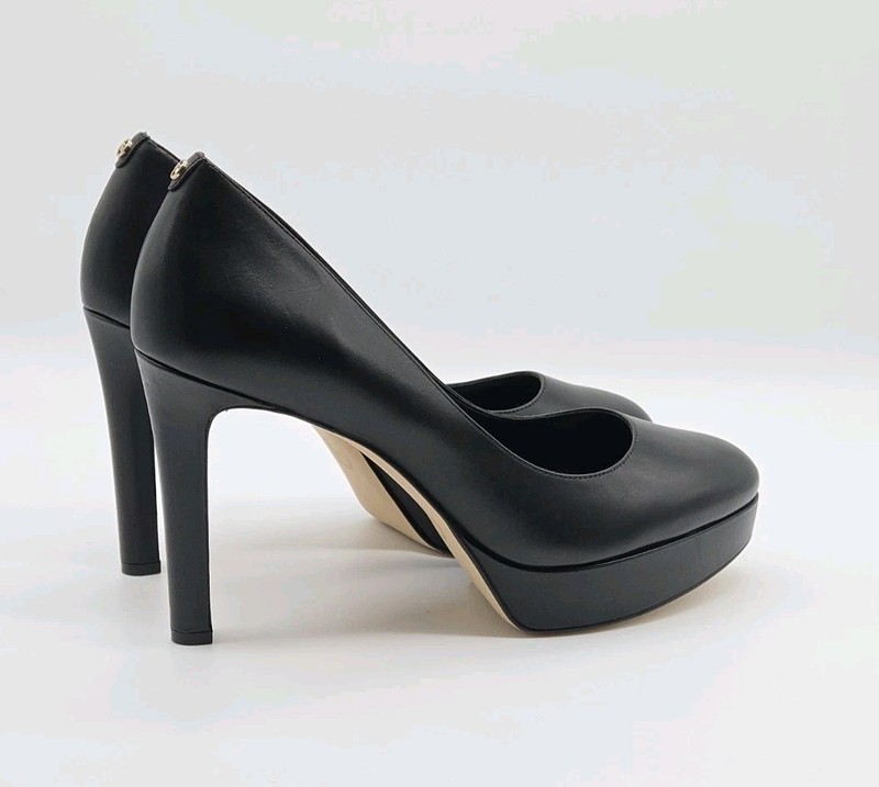 Michael Kors Women's Chantal Black Platform Leather Pumps Size 9.5/10/11 NIB gallery