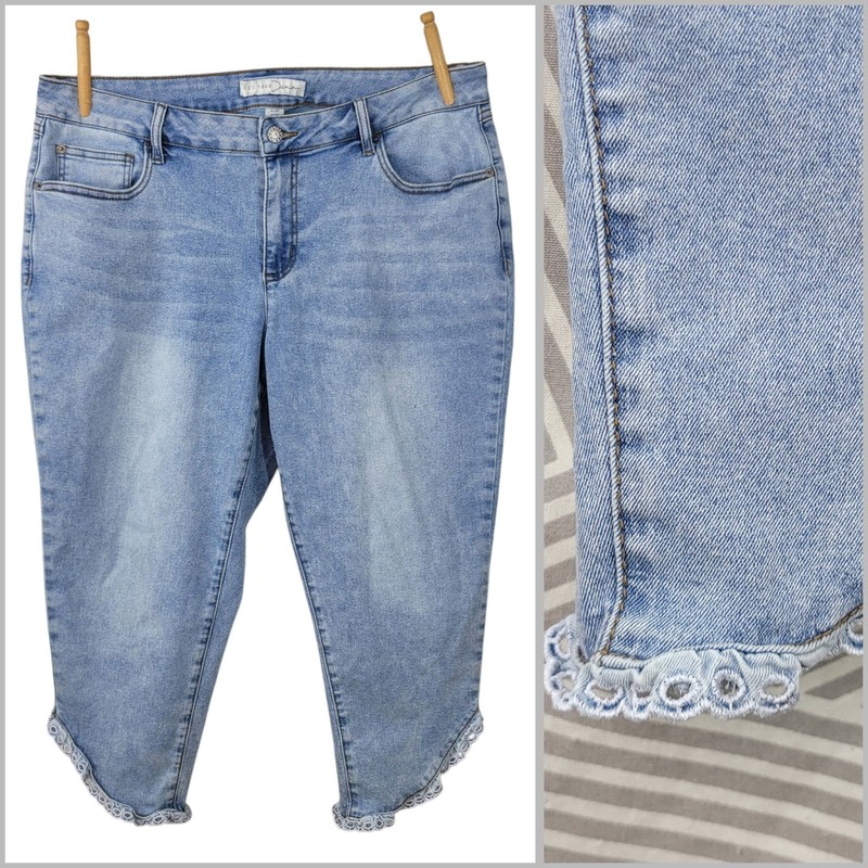 Est 1946 Capri Jeans Plus 16W 37″ X 21.5″ Pants High Rise 16 Stretch Embroidered