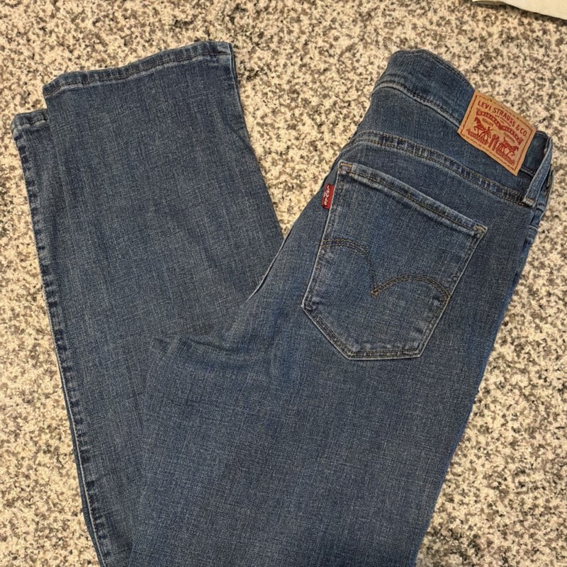 Levi’s Women’s Blue Medium Wash Denim Straight Jeans Shaping 5-Pocket Logo