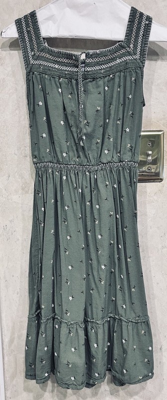 Old Navy girls, Green/White Floral Smocked Square Neck Sleeveless A-Line Dress S