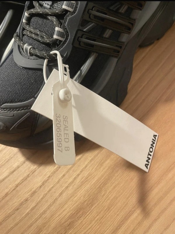 Adidas Adistar Jellyfish Pharrell Williams Triple Black Carbon UK 9.5 US 10 🖤 gallery
