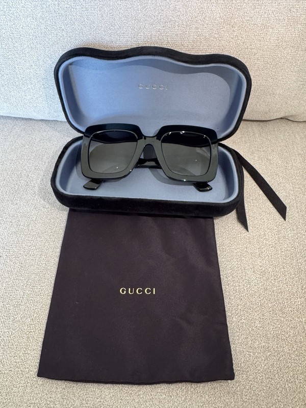 Gucci Oversized Square Sunglasses Black Gray Gradient GG Logo 53mm UV400