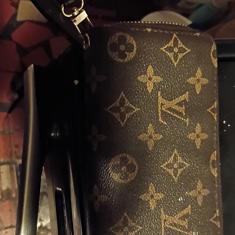 Louis Vuitton Monogram Brown Zip-Around Zipper Wallet for Women, Card Slots