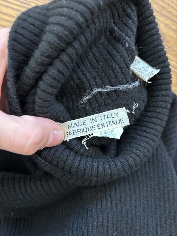 Valentino Boutique Vintage Black Ribbed Turtleneck Sweater Made In Italy Small gallery