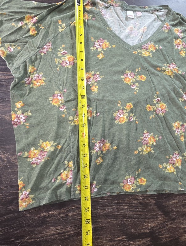 Bongo Women's Green Floral Crop Top Size XL gallery