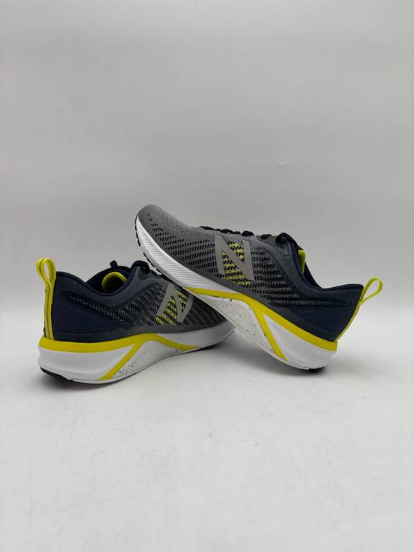 New Balance M870GY5 Men's NEW Running Shoes Gray Multiple Sizes NIB gallery