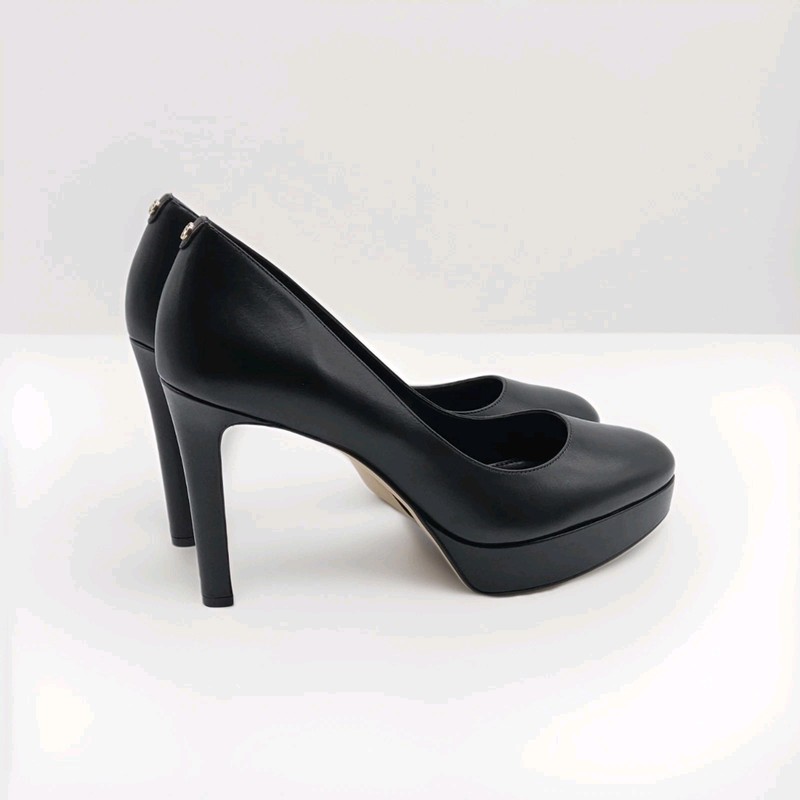 Michael Kors Women’s Chantal Black Platform Leather Pumps Size 9.5/10/11 NIB