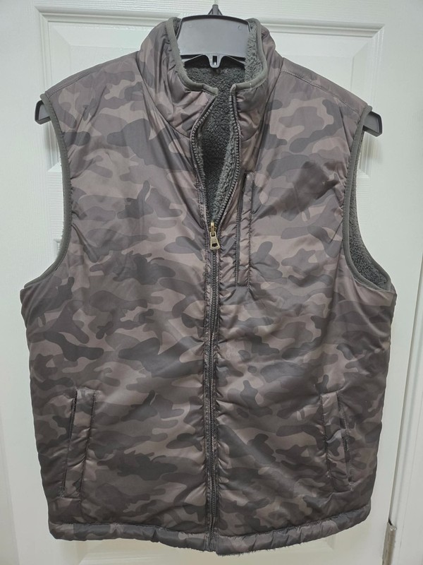Men’s Original Weatherproof Vintage GRAY Camo Puffer Vest Size LARGE Fleece
